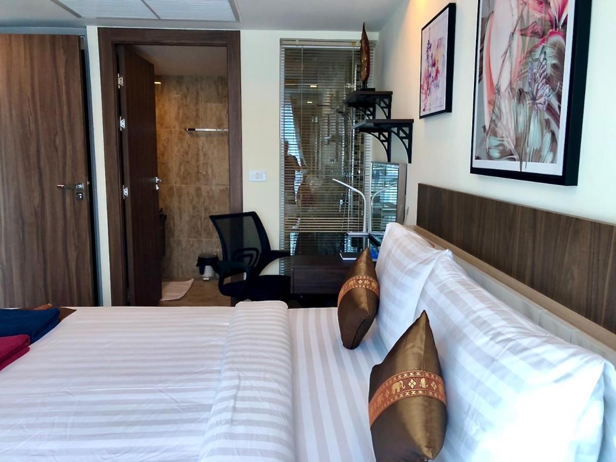 Luxury Business Suits In Grand Avenue By Pattaya City Estates Buitenkant foto