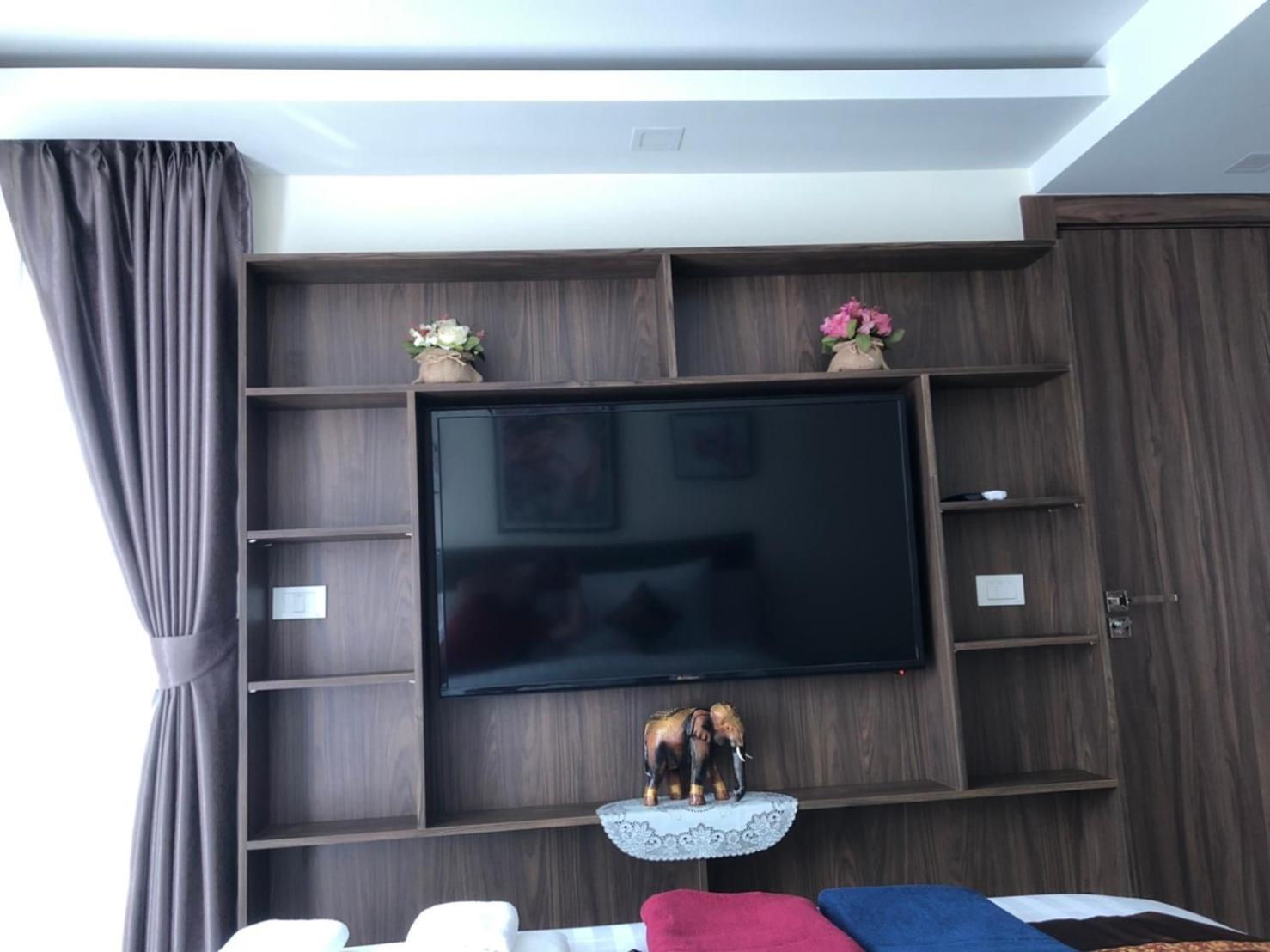 Luxury Business Suits In Grand Avenue By Pattaya City Estates Buitenkant foto