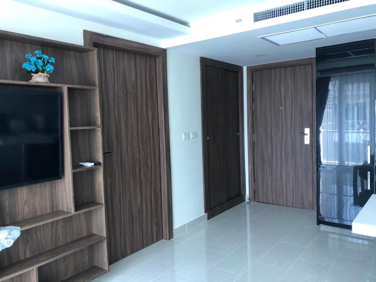 Luxury Business Suits In Grand Avenue By Pattaya City Estates Buitenkant foto