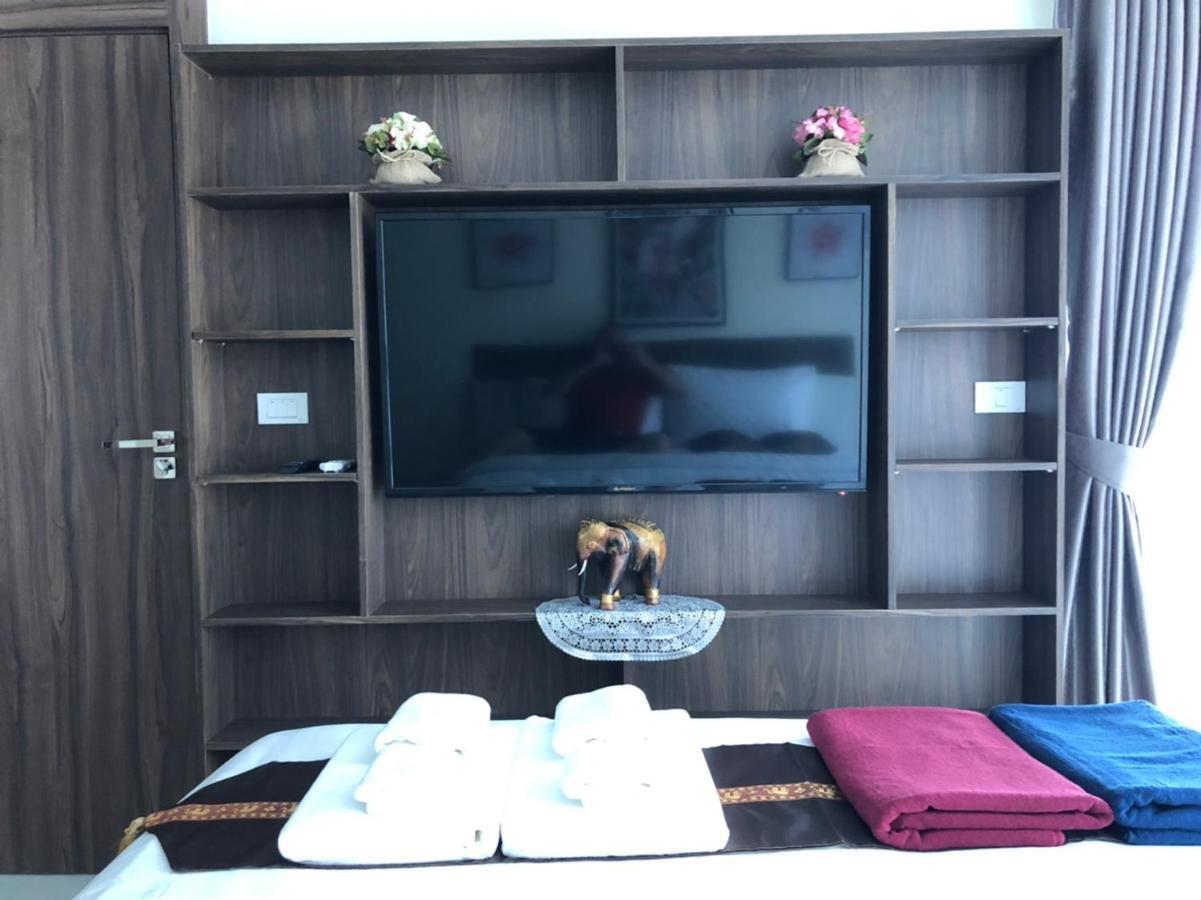 Luxury Business Suits In Grand Avenue By Pattaya City Estates Buitenkant foto