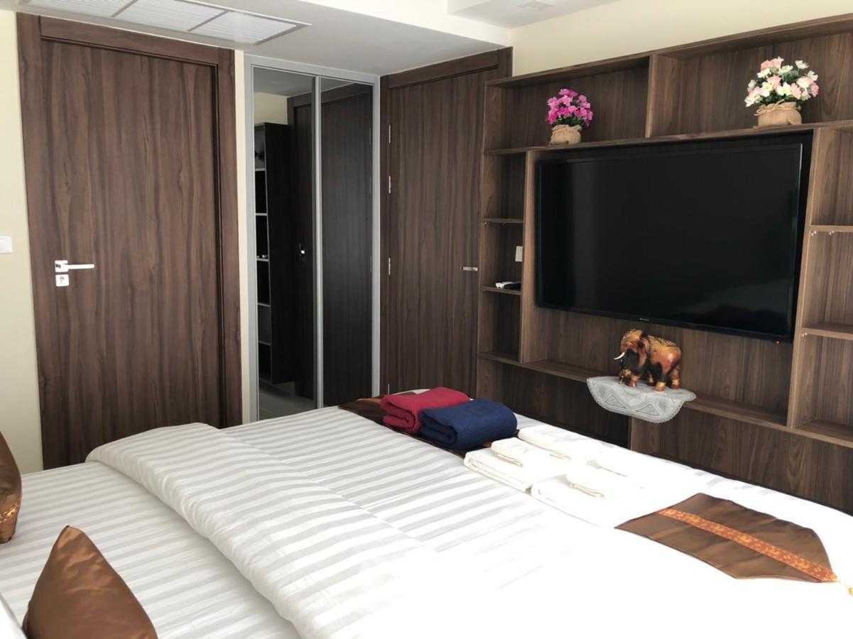 Luxury Business Suits In Grand Avenue By Pattaya City Estates Buitenkant foto